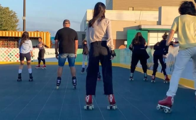 SKATING COURT
